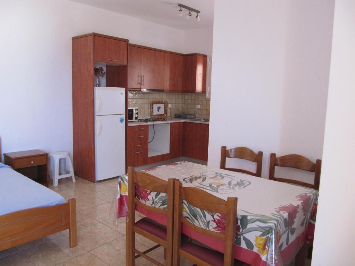 Diakofti Eugenia Travasarou Sea View Appartments מראה חיצוני תמונה